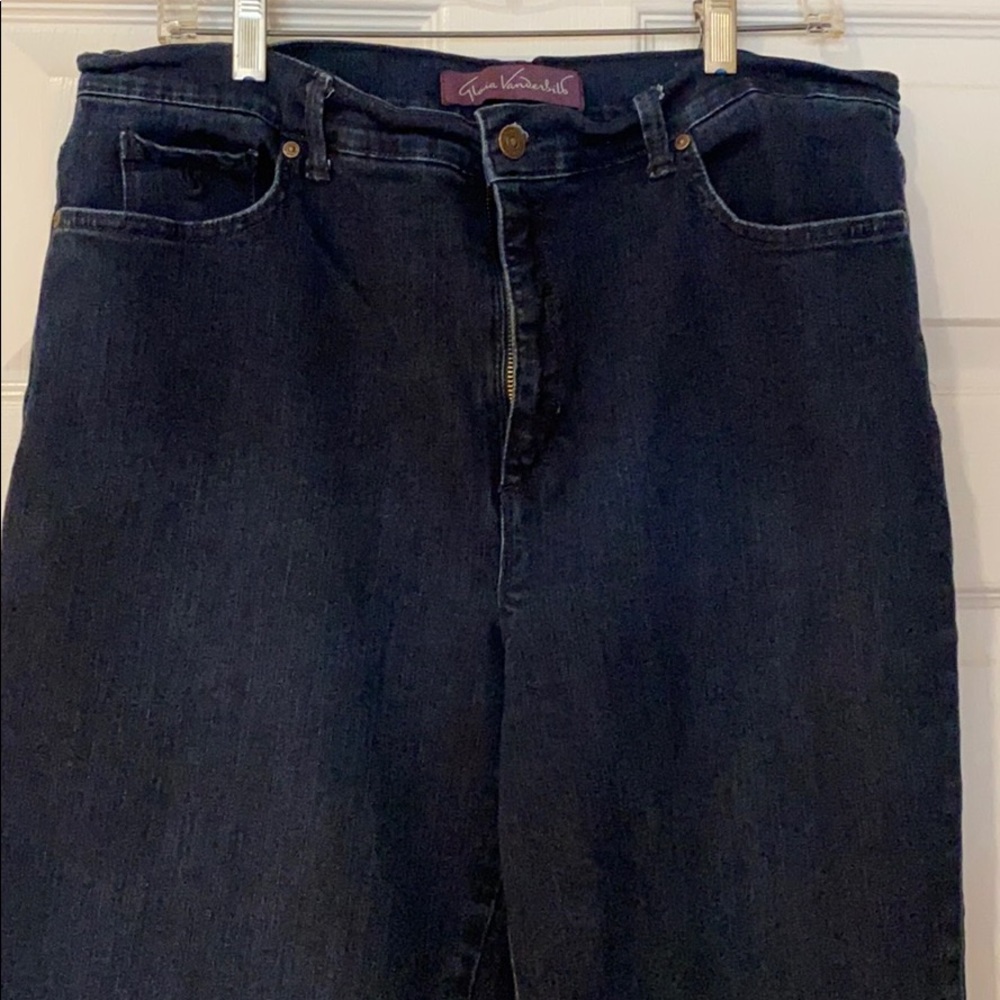Jeans - Picture 2 of 6